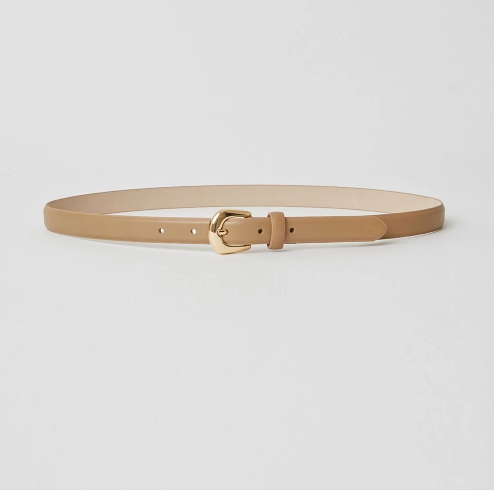 B-low the belt Kennedy mini belt